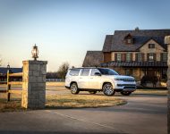 2023 Jeep Grand Wagoneer L - Side Wallpaper 190x150