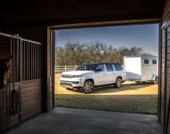 2023 Jeep Grand Wagoneer L - Towing a Trailer Wallpaper 190x150