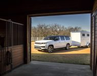 2023 Jeep Grand Wagoneer L - Towing a Trailer Wallpaper 190x150