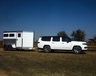 2023 Jeep Grand Wagoneer L - Towing a Trailer Wallpaper 190x150