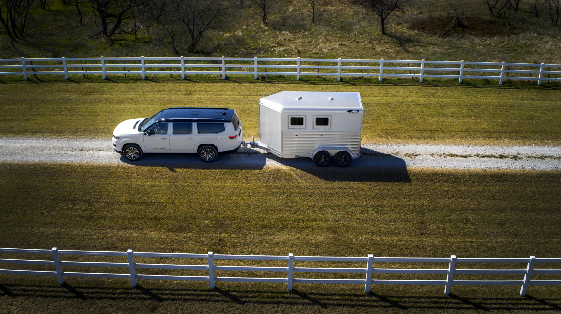 Download 2023 Jeep Grand Wagoneer L - Towing a Trailer HD Wallpaper 1921x1077 #38
