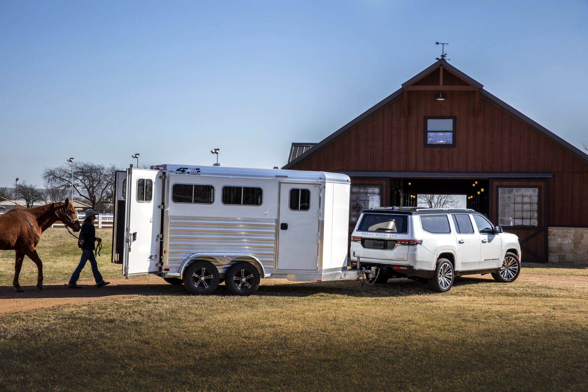 Download 2023 Jeep Grand Wagoneer L - Towing a Trailer HD Wallpaper 1921x1281 #22