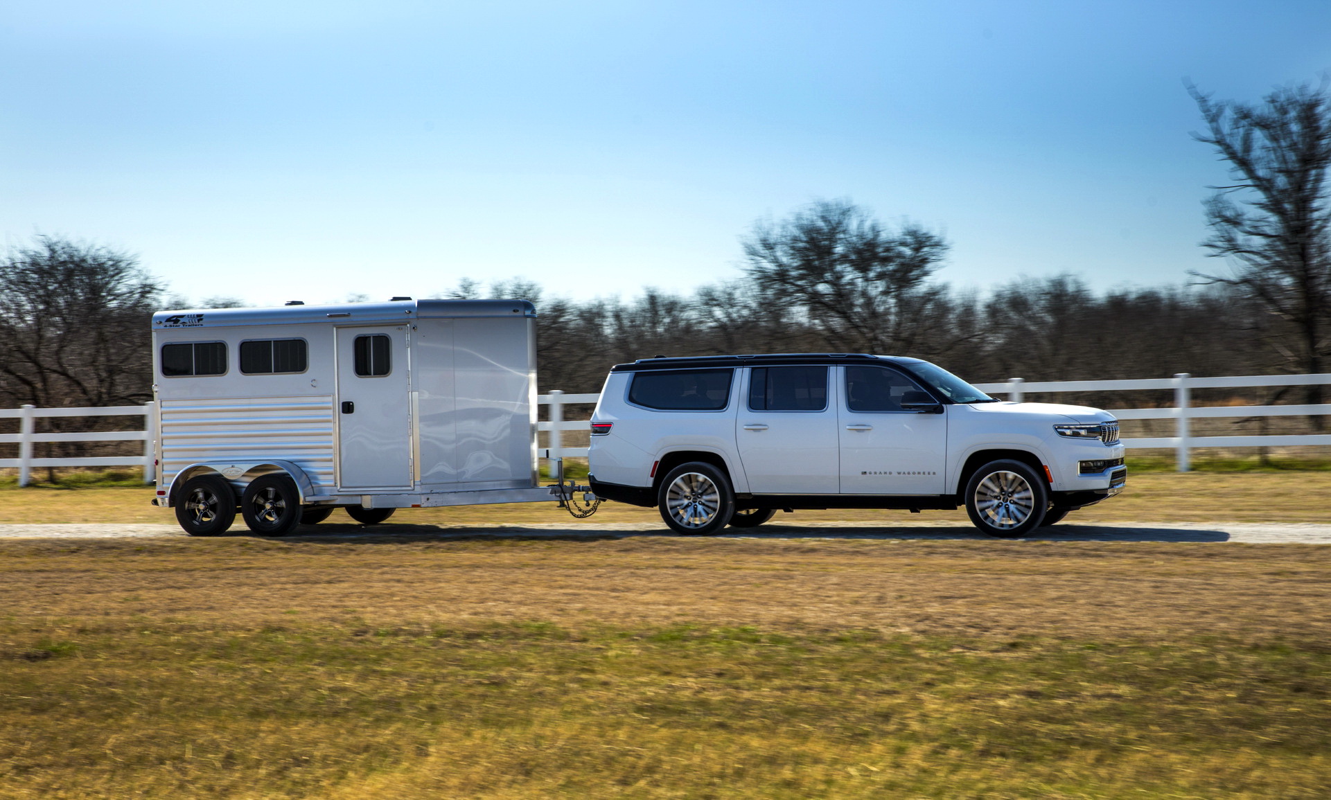Download 2023 Jeep Grand Wagoneer L - Towing a Trailer HD Wallpaper 1921x1155 #41