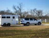 2023 Jeep Grand Wagoneer L - Towing a Trailer Wallpaper 190x150
