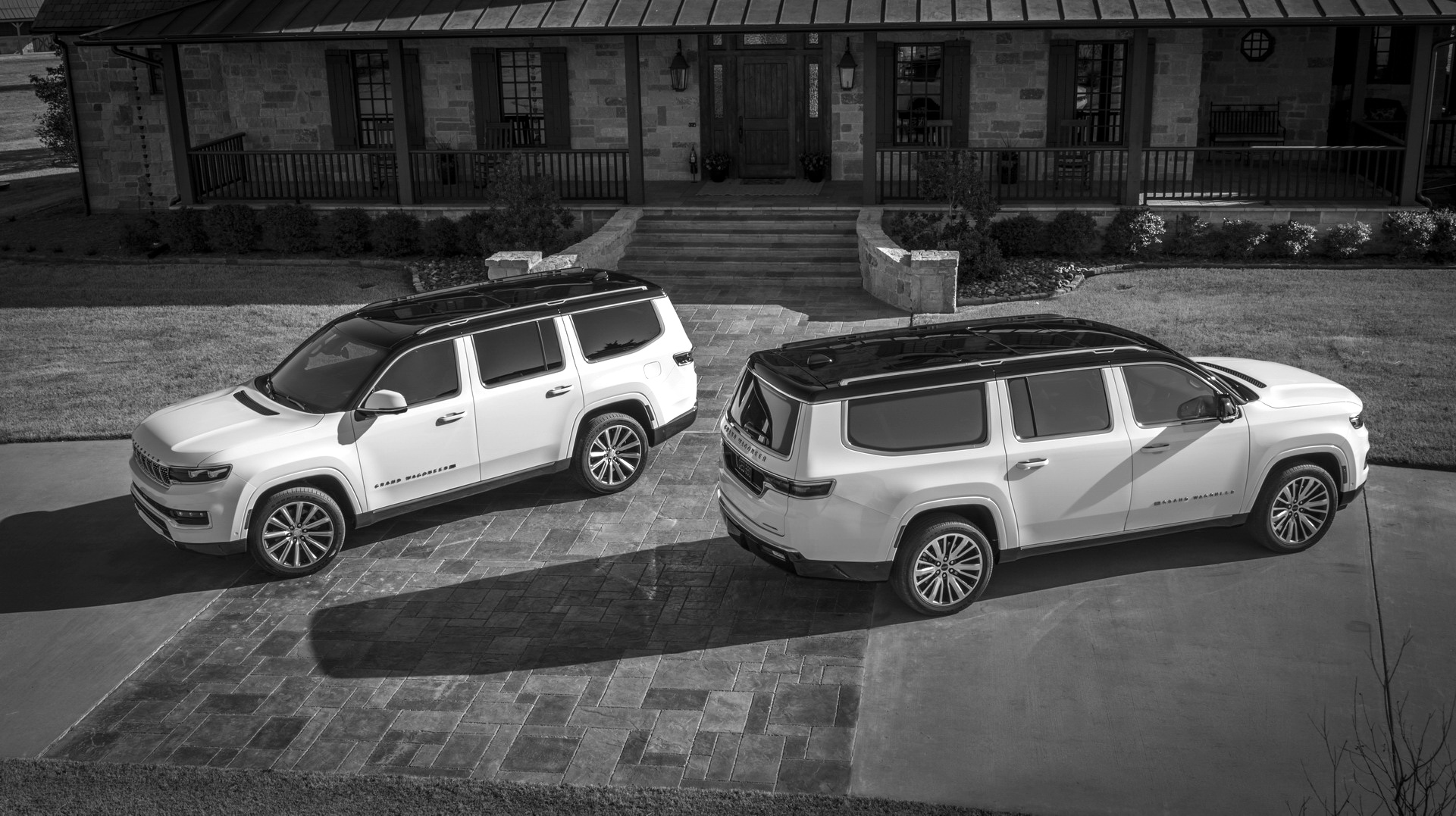 Download 2023 Jeep Grand Wagoneer L and Jeep Wagoneer L HD Wallpaper 1921x1077 #62