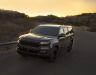 2023 Jeep Wagoneer L - Front Three-Quarter Wallpaper 190x150