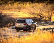 2023 Jeep Wagoneer L - Rear Three-Quarter Wallpaper 190x150