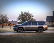 2023 Jeep Wagoneer L - Side Wallpaper 190x150