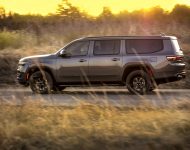 2023 Jeep Wagoneer L - Side Wallpaper 190x150