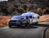 2023 Jeep Wagoneer L - Towing a Trailer Wallpaper 190x150