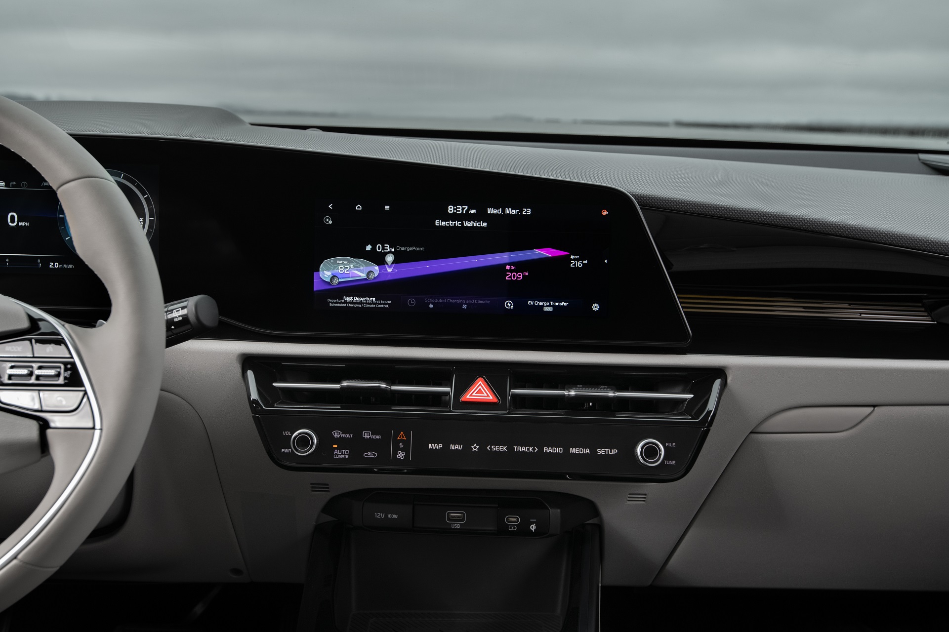 Download 2023 Kia Niro - Central Console HD Wallpaper 1921x1280 #18