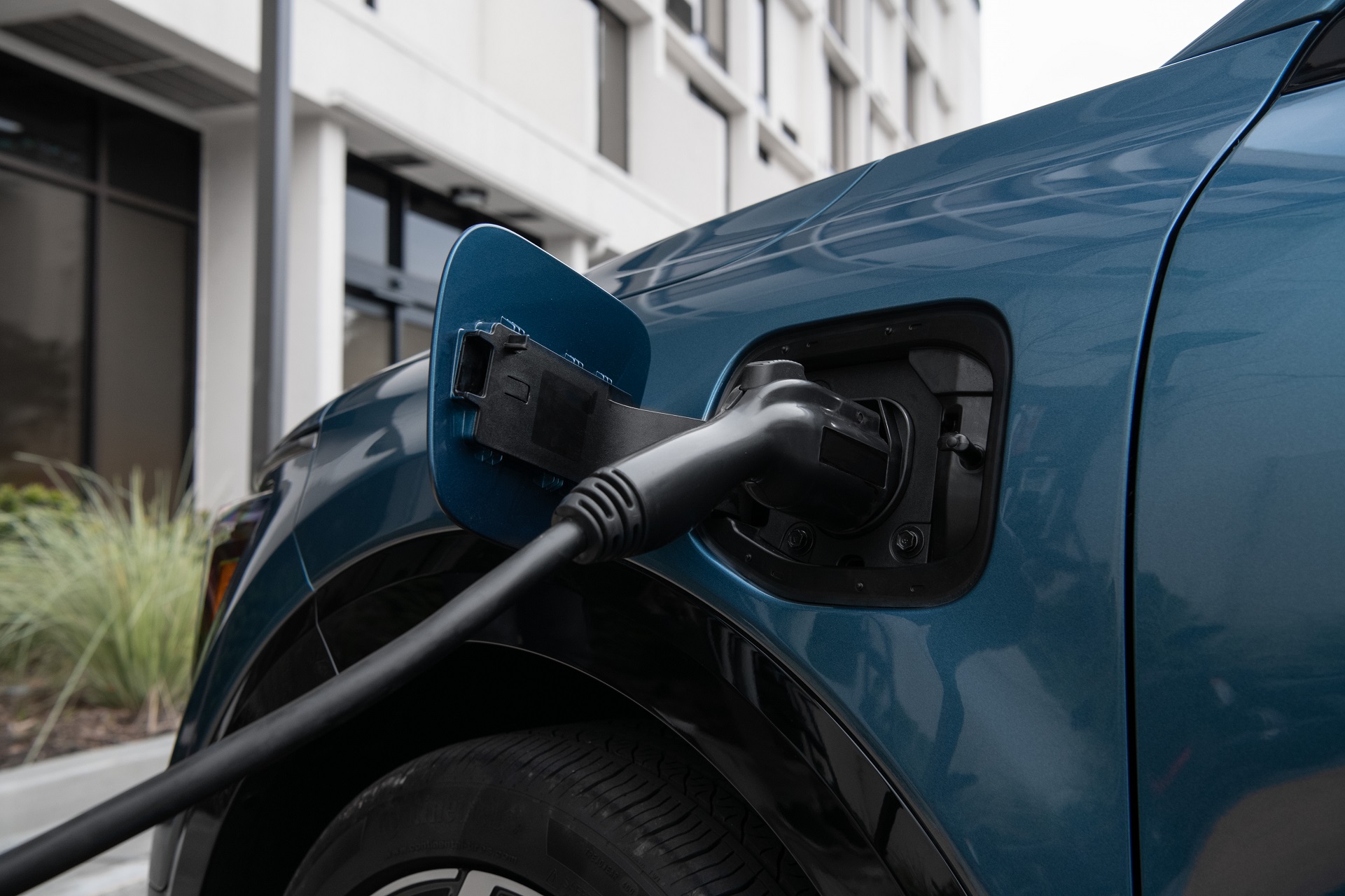 Download 2023 Kia Niro - Charging Connector HD Wallpaper 1921x1280 #42