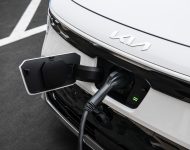 2023 Kia Niro - Charging Wallpaper 190x150