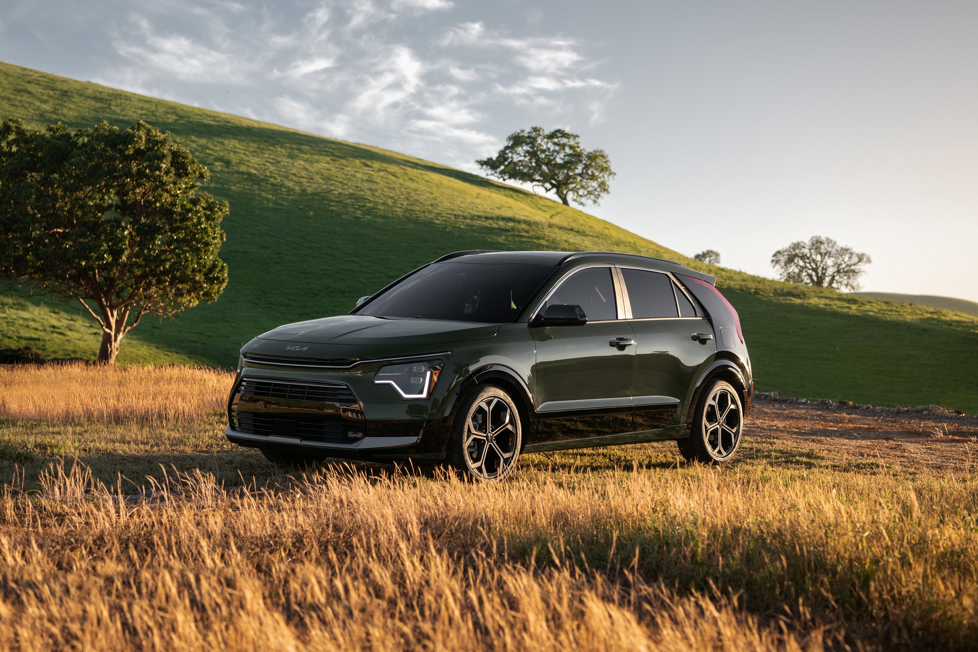 Download 2023 Kia Niro - Front Three-Quarter HD Wallpaper 1921x1280 #8