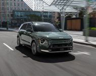 2023 Kia Niro - Front Three-Quarter Wallpaper 190x150