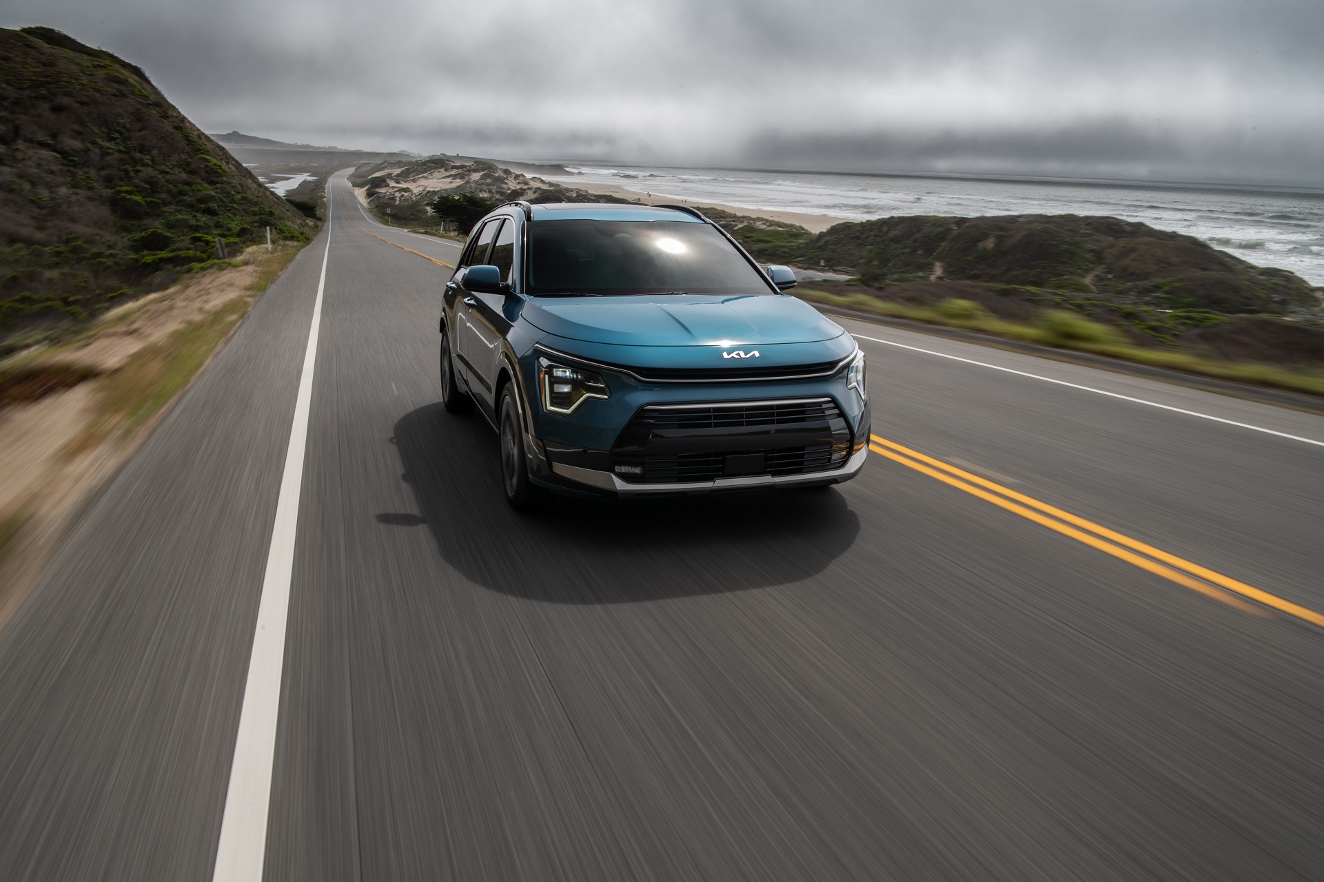 Download 2023 Kia Niro - Front HD Wallpaper 1921x1280 #34