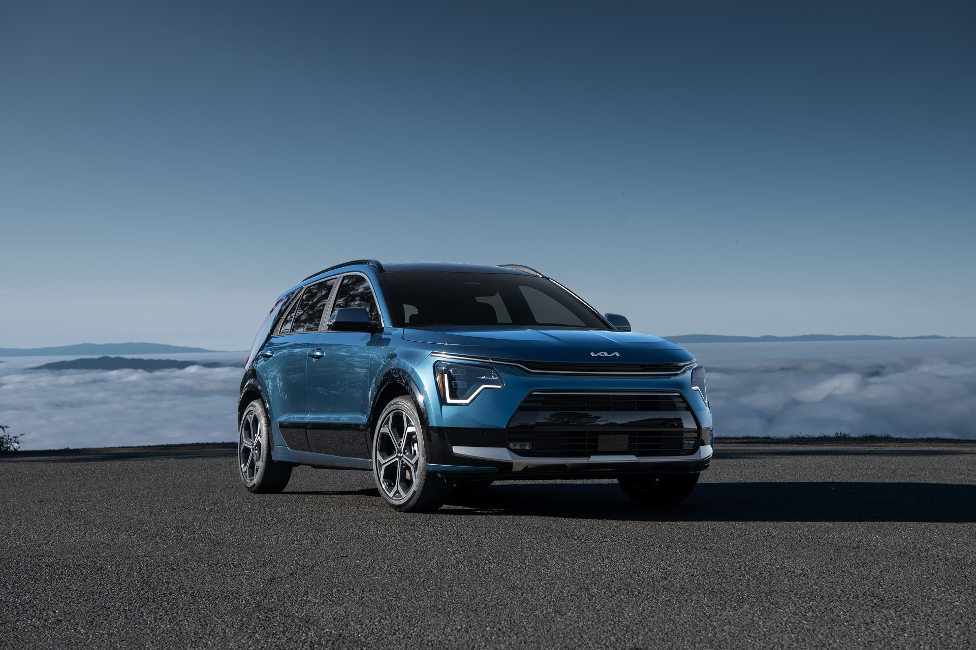 Download 2023 Kia Niro - Front HD Wallpaper 1921x1280 #40