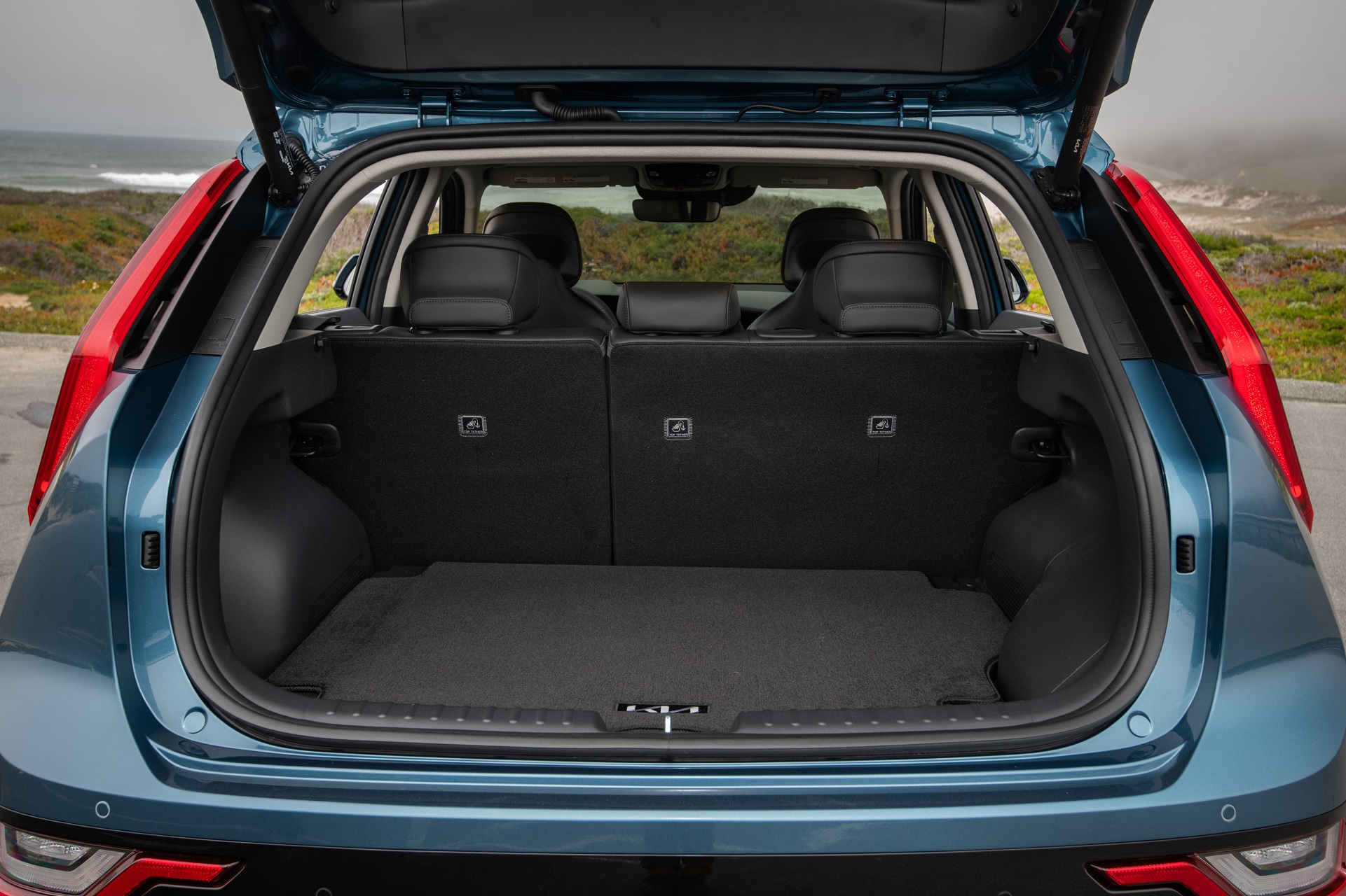 Download 2023 Kia Niro - Trunk HD Wallpaper 1921x1280 #52