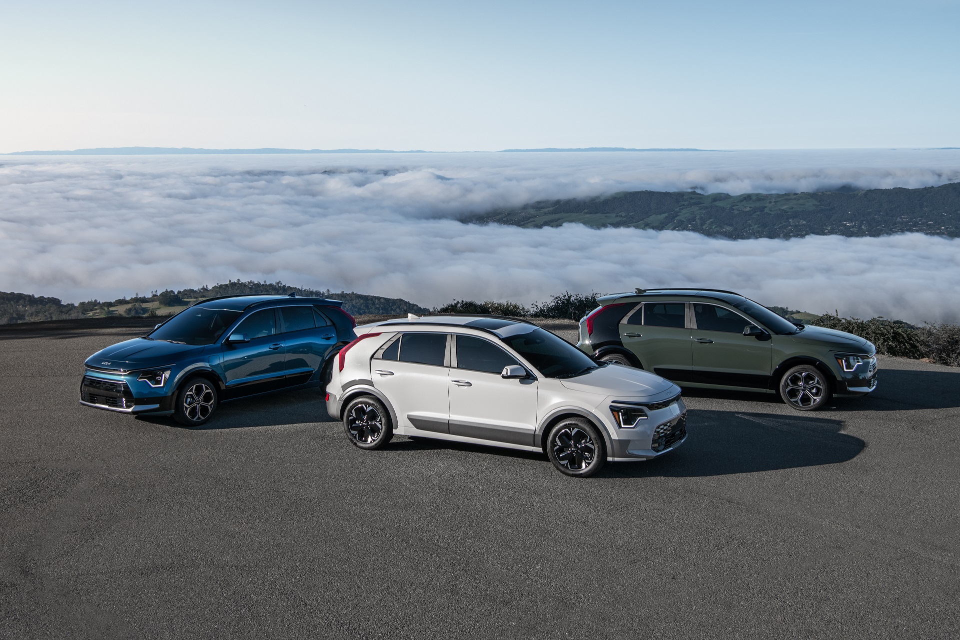 Download 2023 Kia Niro HD Wallpaper 1921x1280 #12