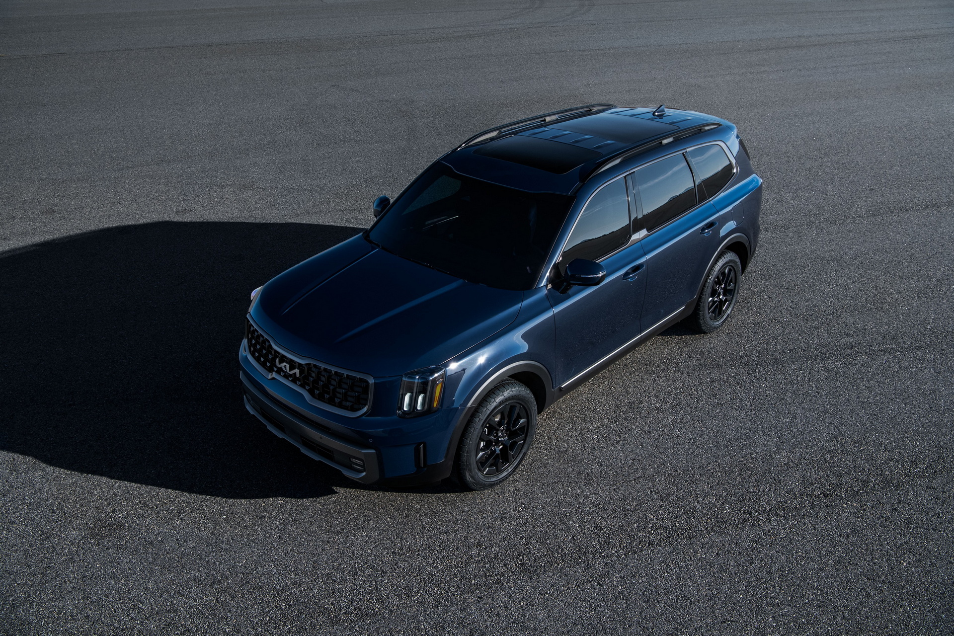 Download 2023 Kia Telluride X-Pro - Front Three-Quarter HD Wallpaper 1920x1280 #12