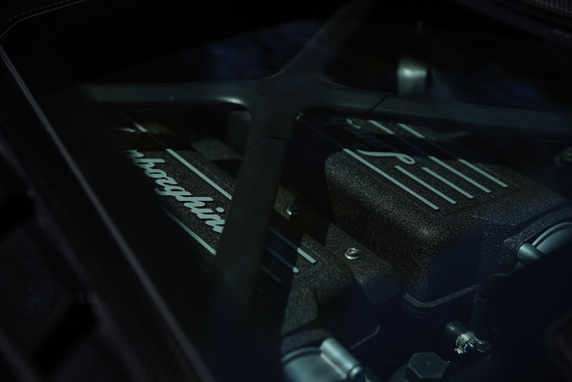 Download 2023 Lamborghini Huracán Tecnica - Engine HD Wallpaper 1921x1283 #204