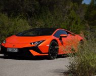 2023 Lamborghini Huracán Tecnica - Front Three-Quarter Wallpaper 190x150