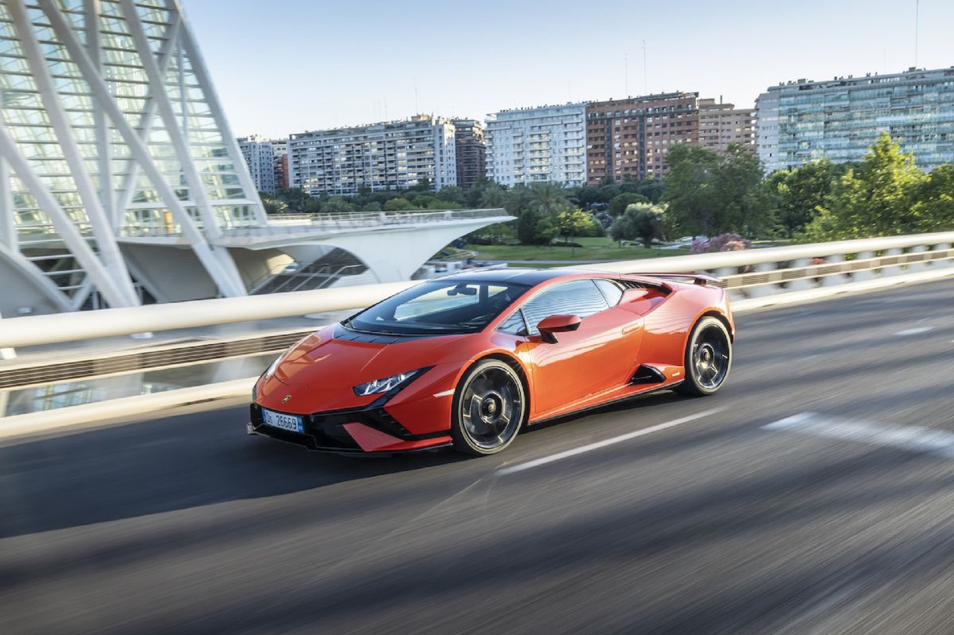 Download 2023 Lamborghini Huracán Tecnica - Front Three-Quarter HD Wallpaper 1921x1280 #142