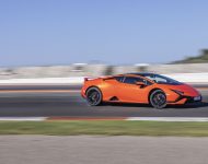 2023 Lamborghini Huracán Tecnica - Front Three-Quarter Wallpaper 190x150