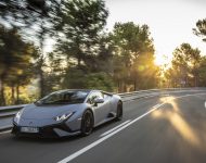 2023 Lamborghini Huracán Tecnica - Front Three-Quarter Wallpaper 190x150