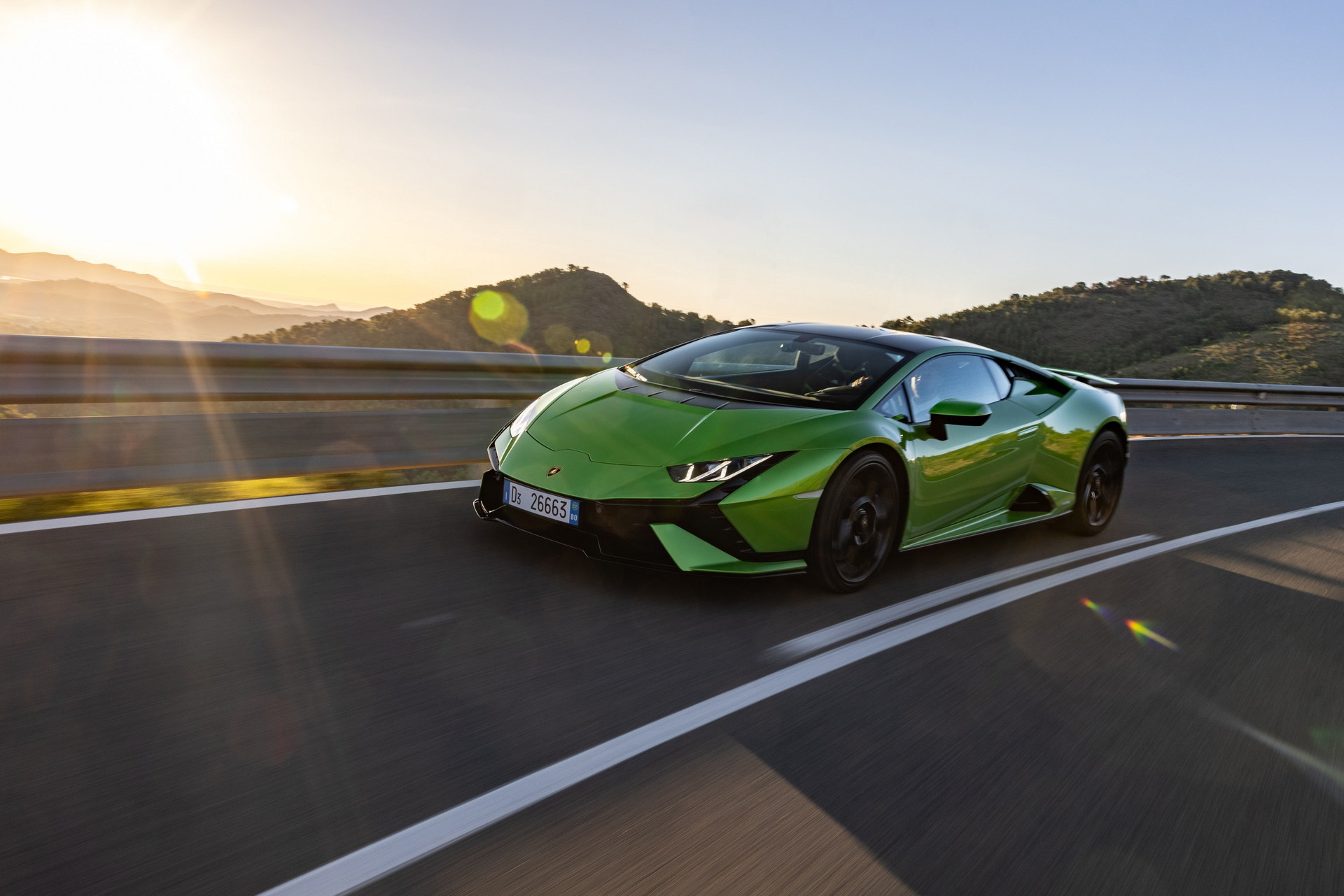 Download 2023 Lamborghini Huracán Tecnica - Front Three-Quarter HD Wallpaper 1920x1281 #66