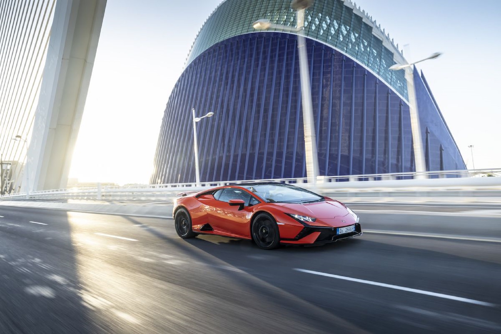 Download 2023 Lamborghini Huracán Tecnica - Front Three-Quarter HD Wallpaper 1921x1280 #140