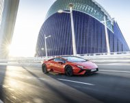 2023 Lamborghini Huracán Tecnica - Front Three-Quarter Wallpaper 190x150