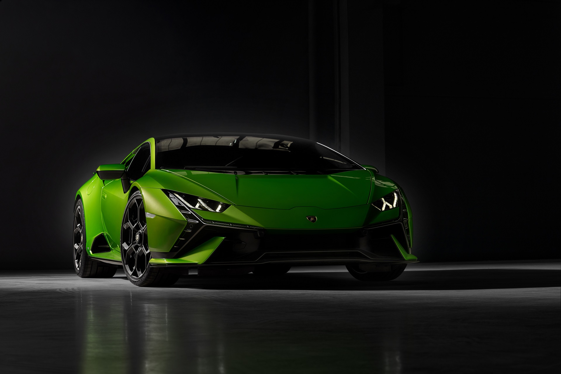 Download 2023 Lamborghini Huracán Tecnica - Front HD Wallpaper 1920x1280 #37