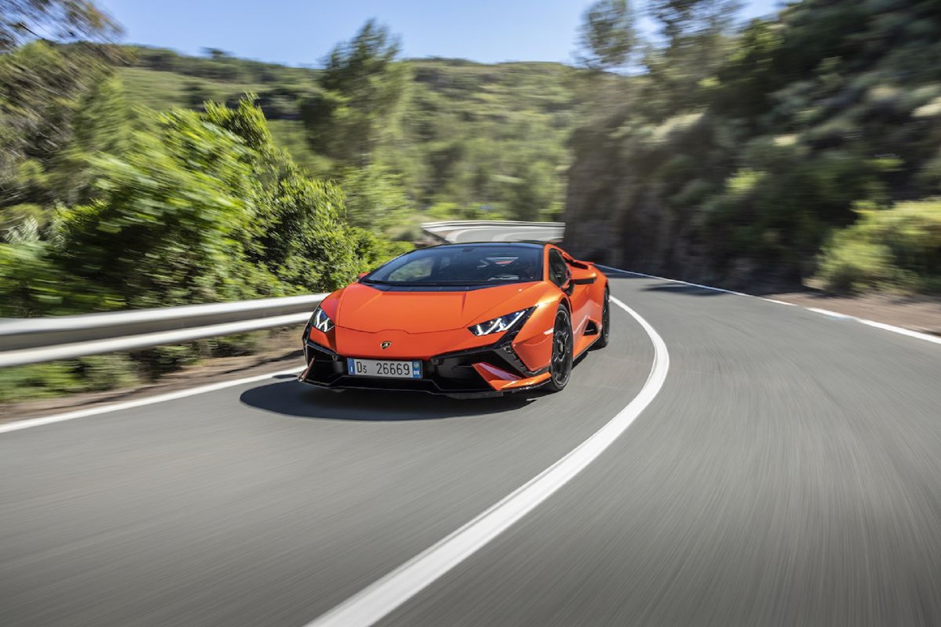 Download 2023 Lamborghini Huracán Tecnica - Front HD Wallpaper 1921x1280 #90