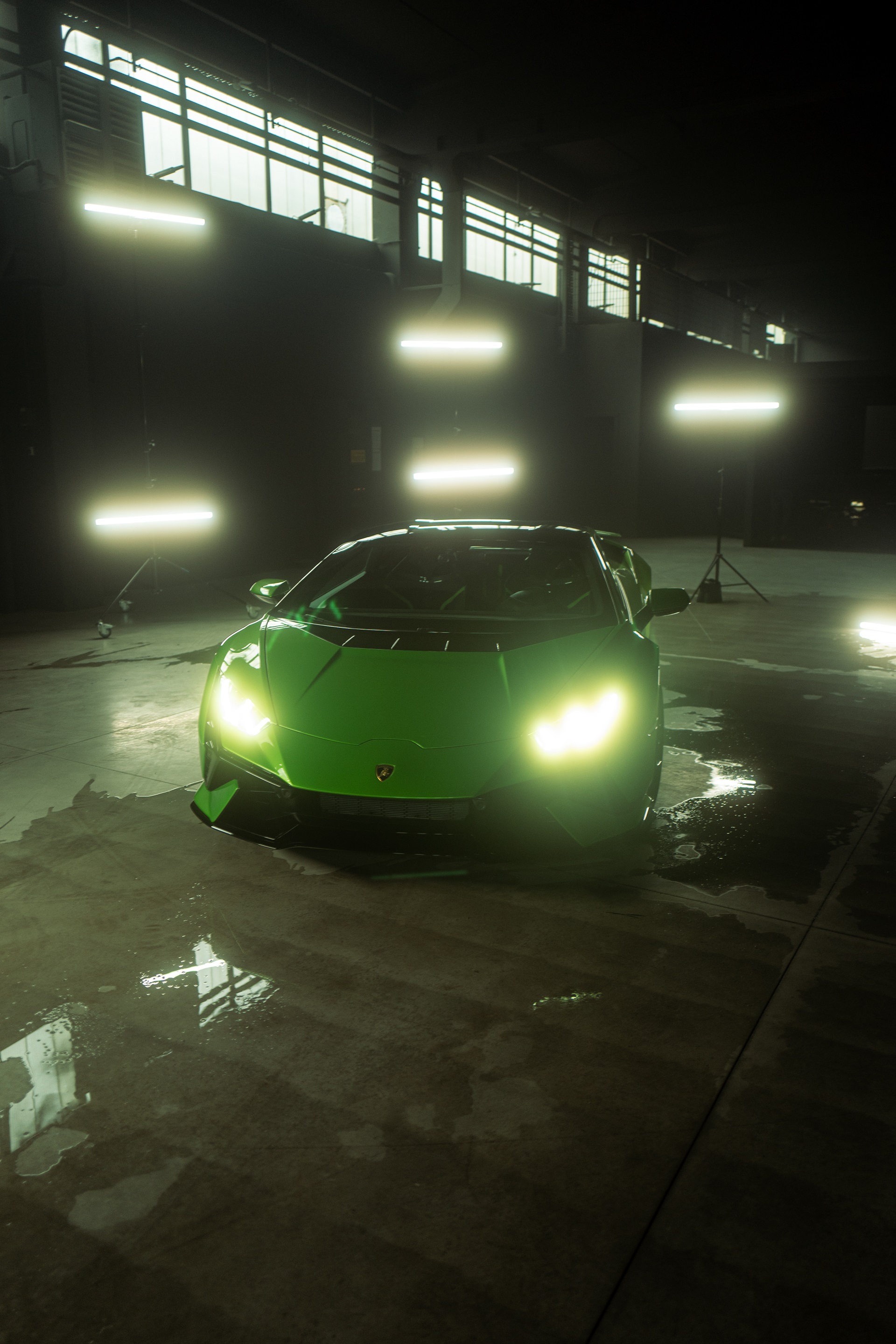 Download 2023 Lamborghini Huracán Tecnica - Front HD Phone Wallpaper 1920x2880 #17