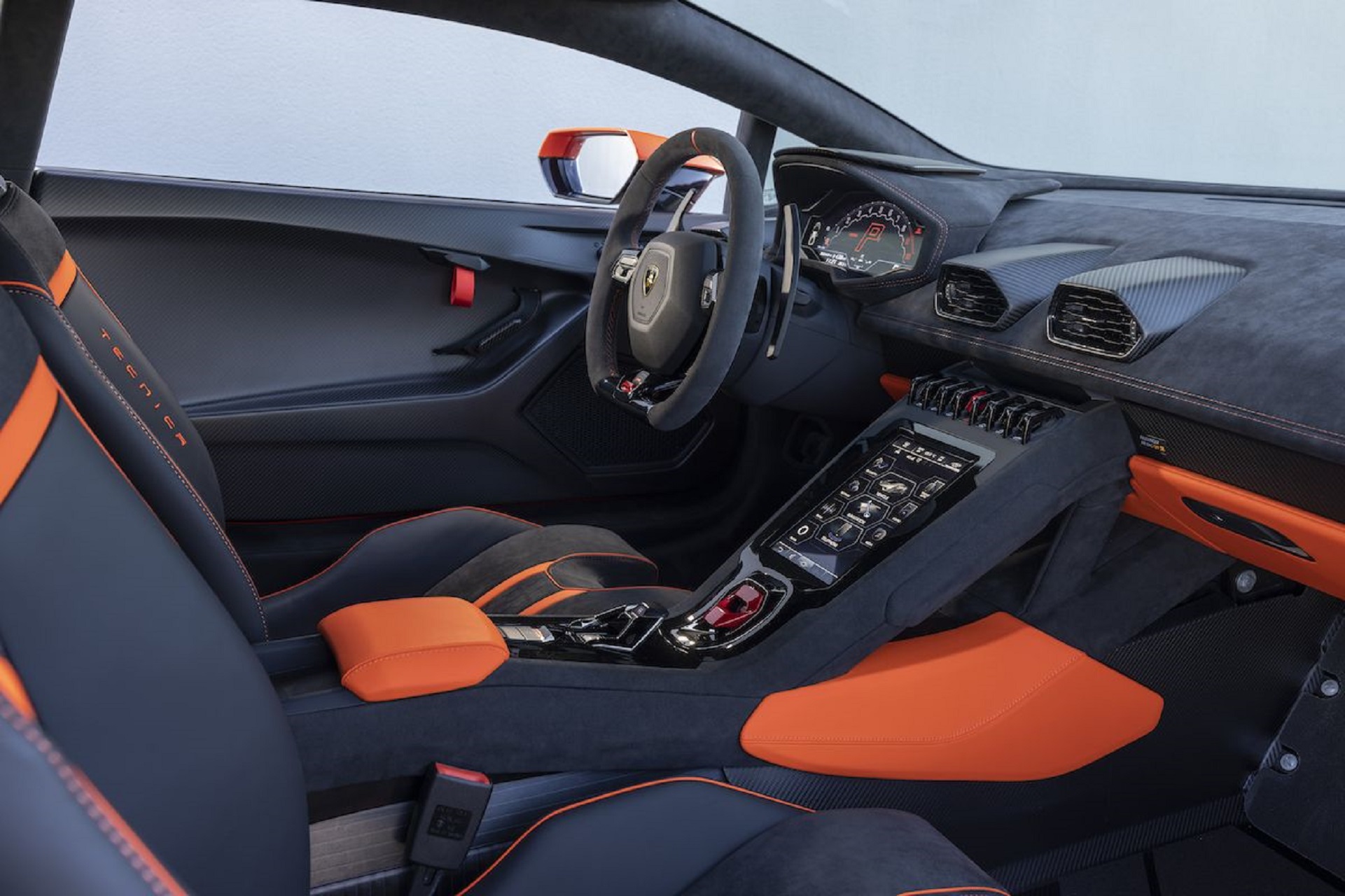 Download 2023 Lamborghini Huracán Tecnica - Interior HD Wallpaper 1921x1280 #216