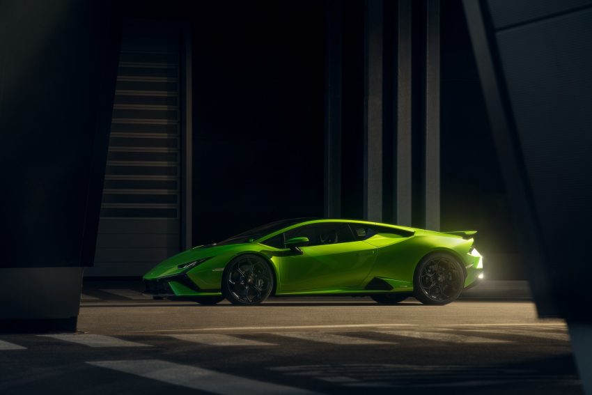 2023 Lamborghini Huracán Tecnica - Side Wallpaper 850x567 #11