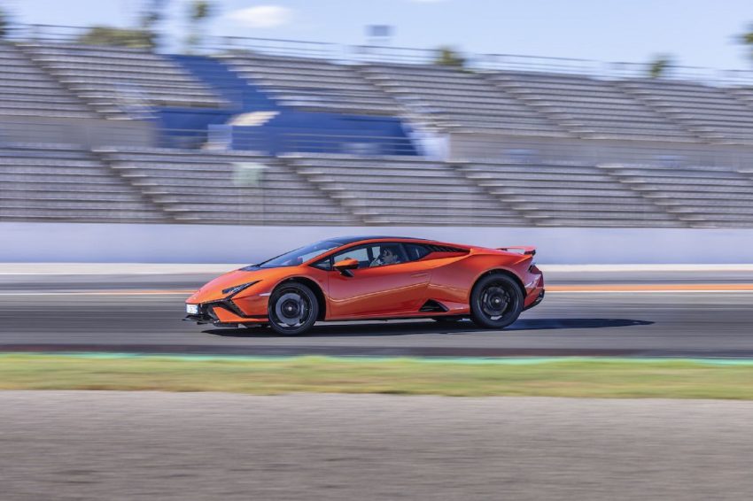 2023 Lamborghini Huracán Tecnica - Side Wallpaper 850x566 #117