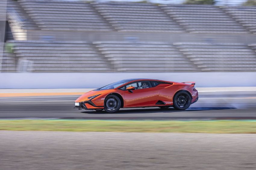 2023 Lamborghini Huracán Tecnica - Side Wallpaper 850x566 #118