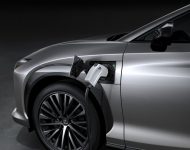 2023 Lexus RZ 450e - Charging Connector Wallpaper 190x150