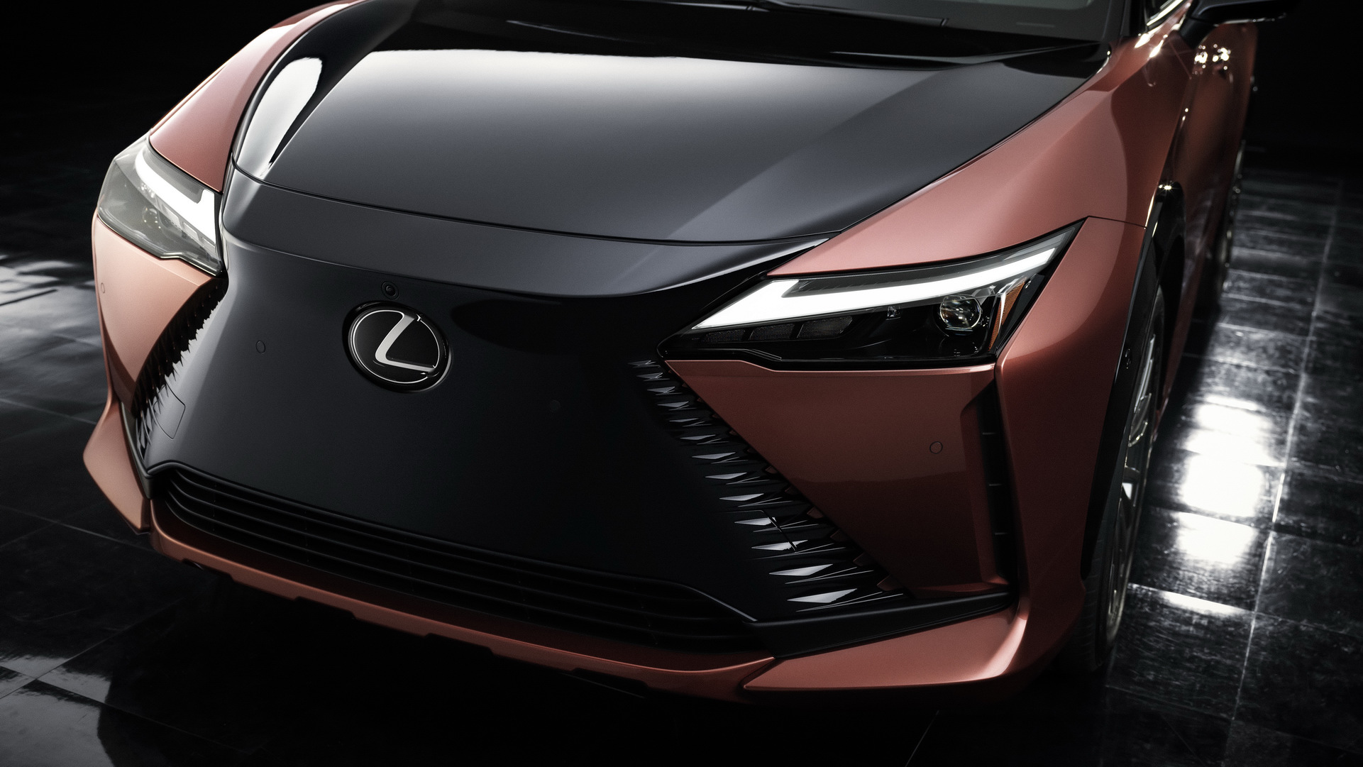 Download 2023 Lexus RZ 450e - Front HD Wallpaper 1921x1081 #32