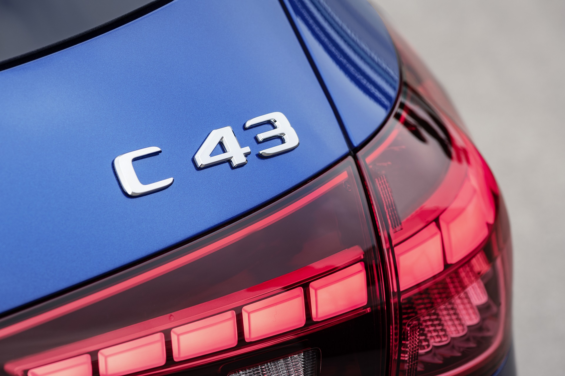 Download 2023 Mercedes-AMG C 43 Estate - Tail Light HD Wallpaper 1921x1280 #28