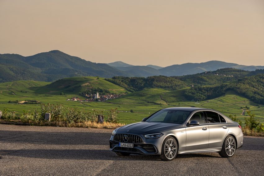 2023 Mercedes-AMG C 43 - Front Three-Quarter Wallpaper 850x567 #69