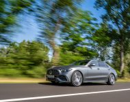 2023 Mercedes-AMG C 43 - Front Three-Quarter Wallpaper 190x150