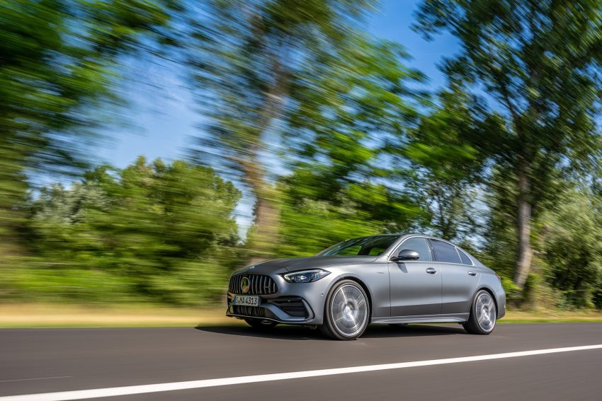 2023 Mercedes-AMG C 43 - Front Three-Quarter Wallpaper 850x567 #66