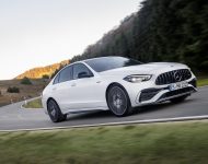 2023 Mercedes-AMG C 43 - Front Three-Quarter Wallpaper 190x150