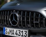 2023 Mercedes-AMG C 43 - Grille Wallpaper 190x150