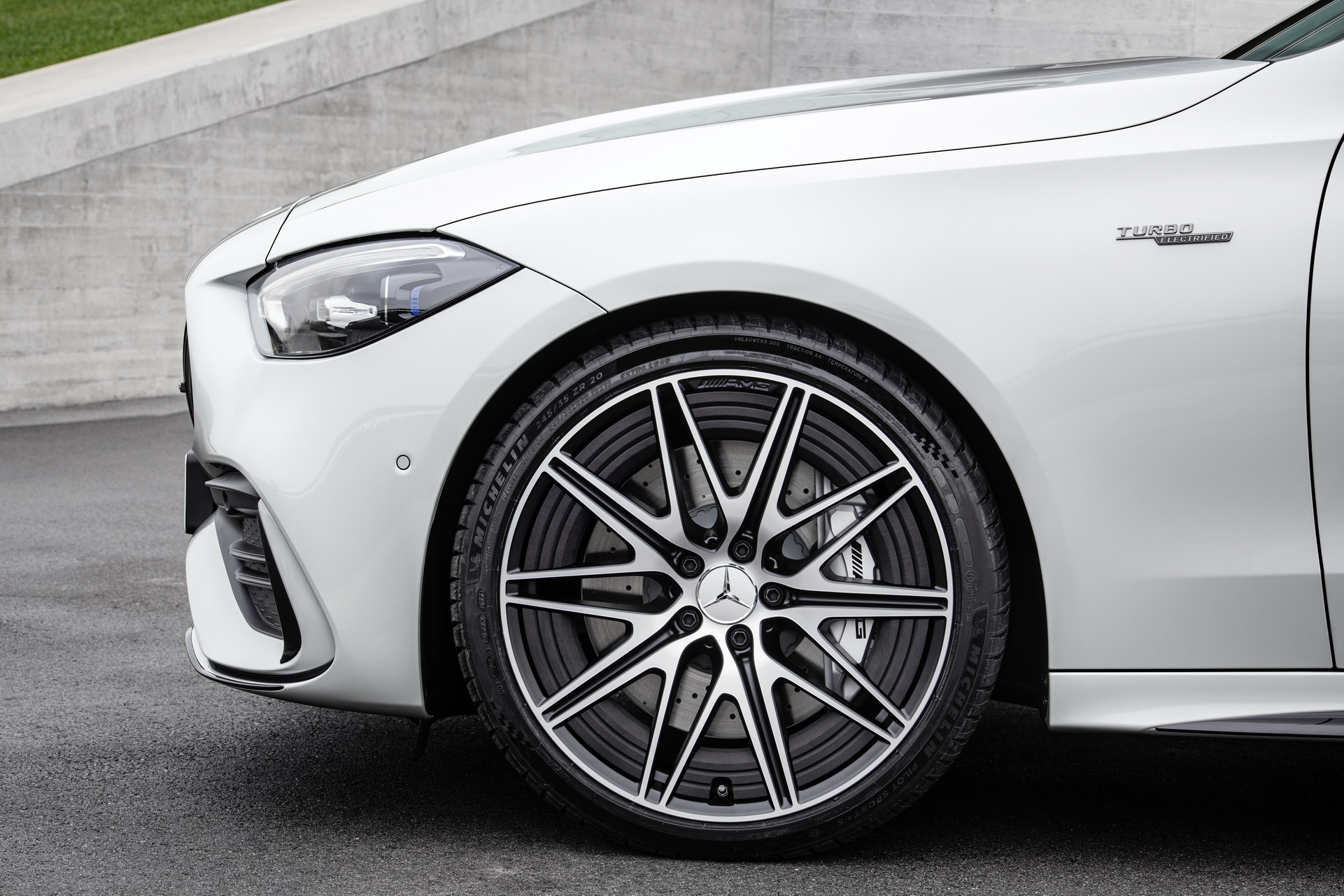 Download 2023 Mercedes-AMG C 43 - Wheel HD Wallpaper 1921x1281 #22