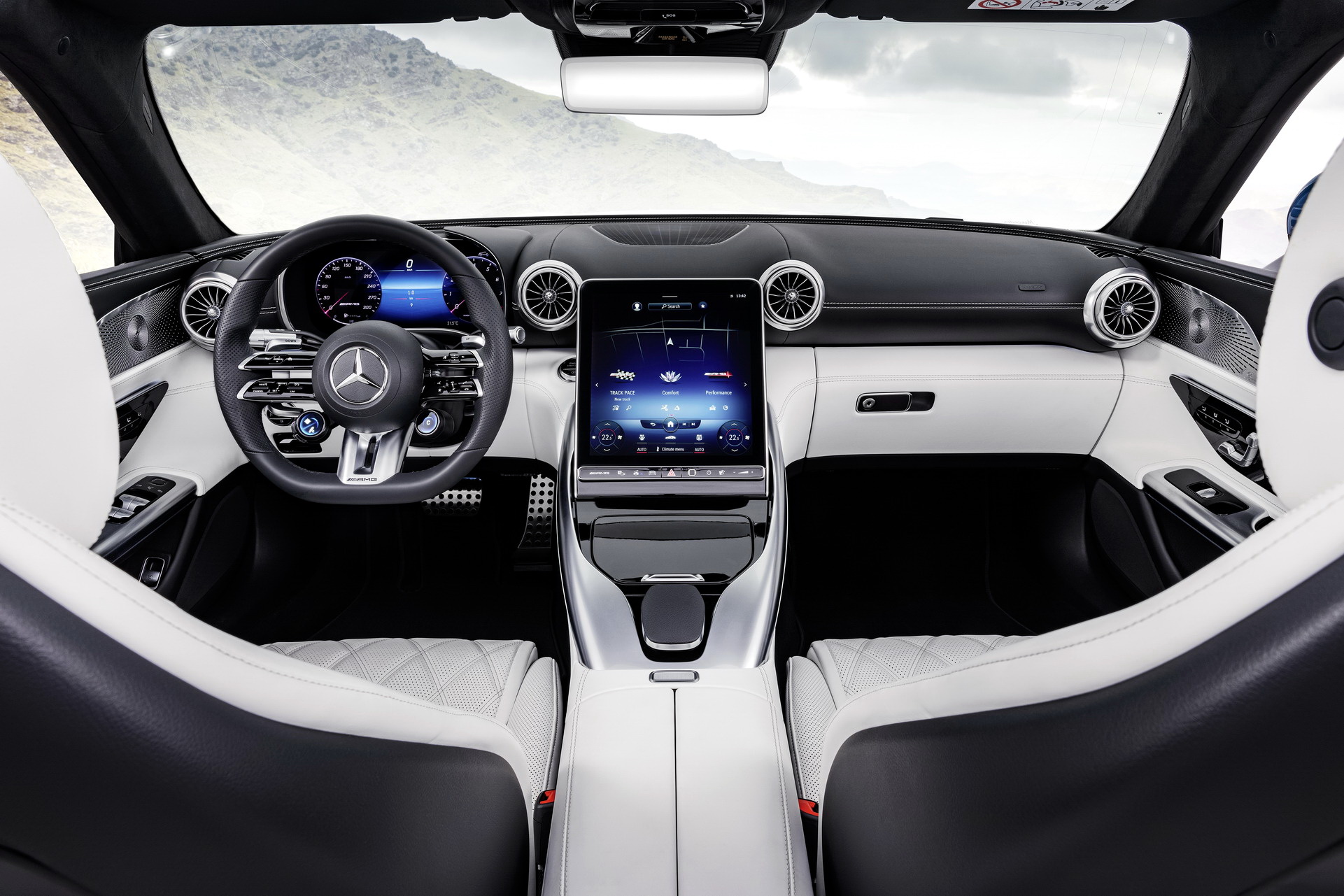 Download 2023 Mercedes-AMG SL 43 - Interior, Cockpit HD Wallpaper 1921x1281 #42