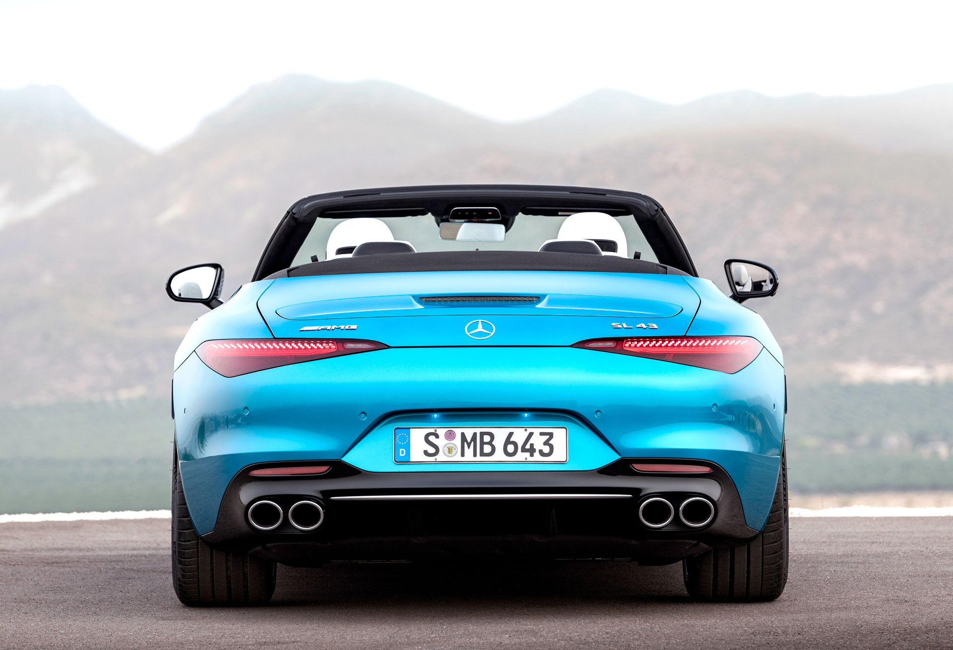 Download 2023 Mercedes-AMG SL 43 - Rear HD Wallpaper 1920x1310 #24